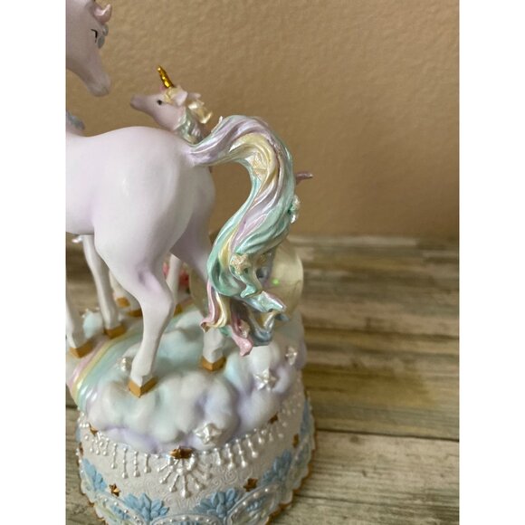 San Francisco Music Box Co Marjorie Sarnat Rainbow Visions Unicorn Music Box NEW - Picture 14 of 16